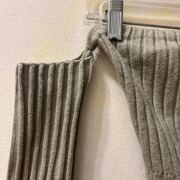 Sweater top - Picture 4 of 4